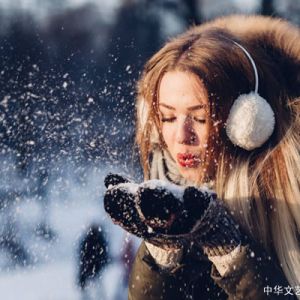 臧棣点评：徐俊国《初雪：致爱的洁癖》