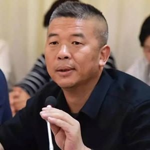 雷平阳：尘土（外一首）