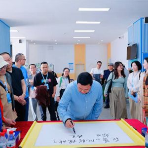杨克：梧桐小学