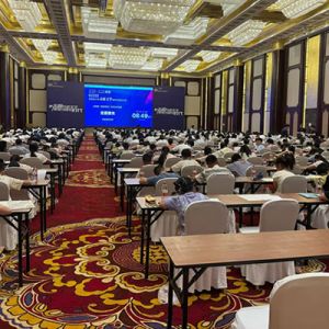 杨克为同颂中华全国青少年志愿文学创作与诵读大赛南方赛区学子开讲 ...